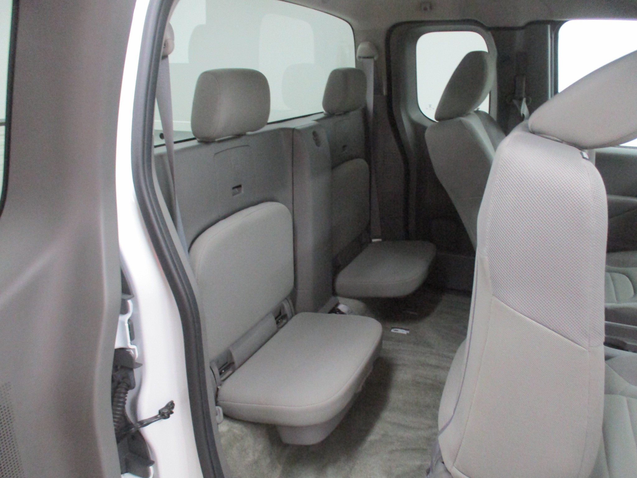 Used 2016 Nissan Frontier S RWD image 10