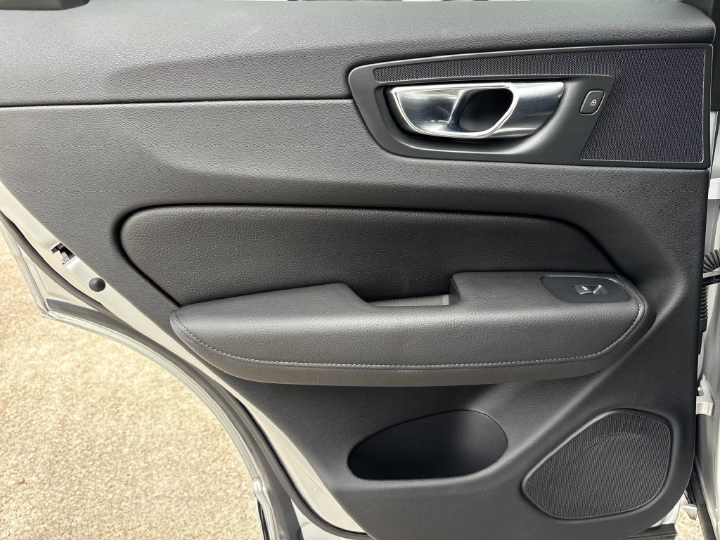 Used 2020 Volvo XC60 T5 Inscription FWD image 24