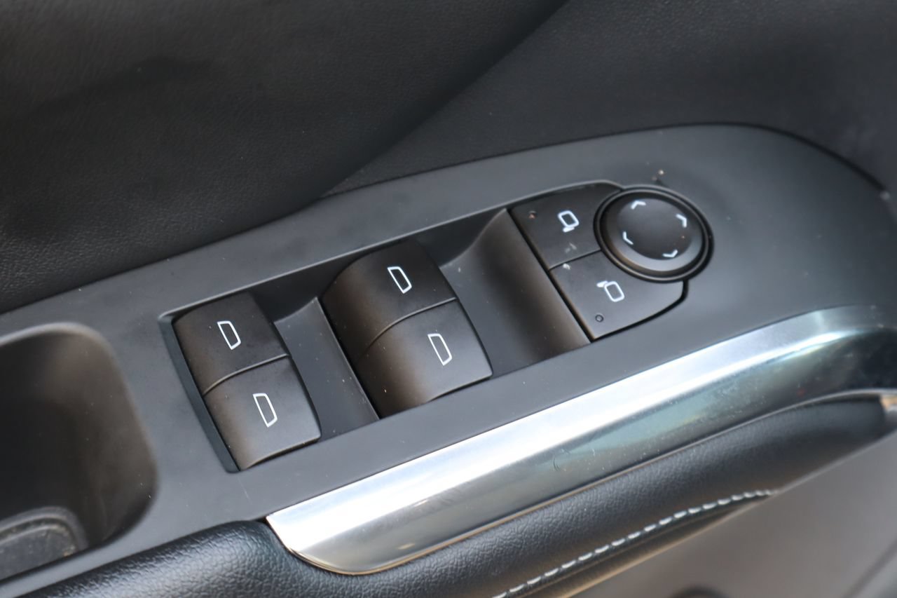 Used 2024 Chevrolet Traverse LS w/ Midnight/Sport Edition FWD image 22
