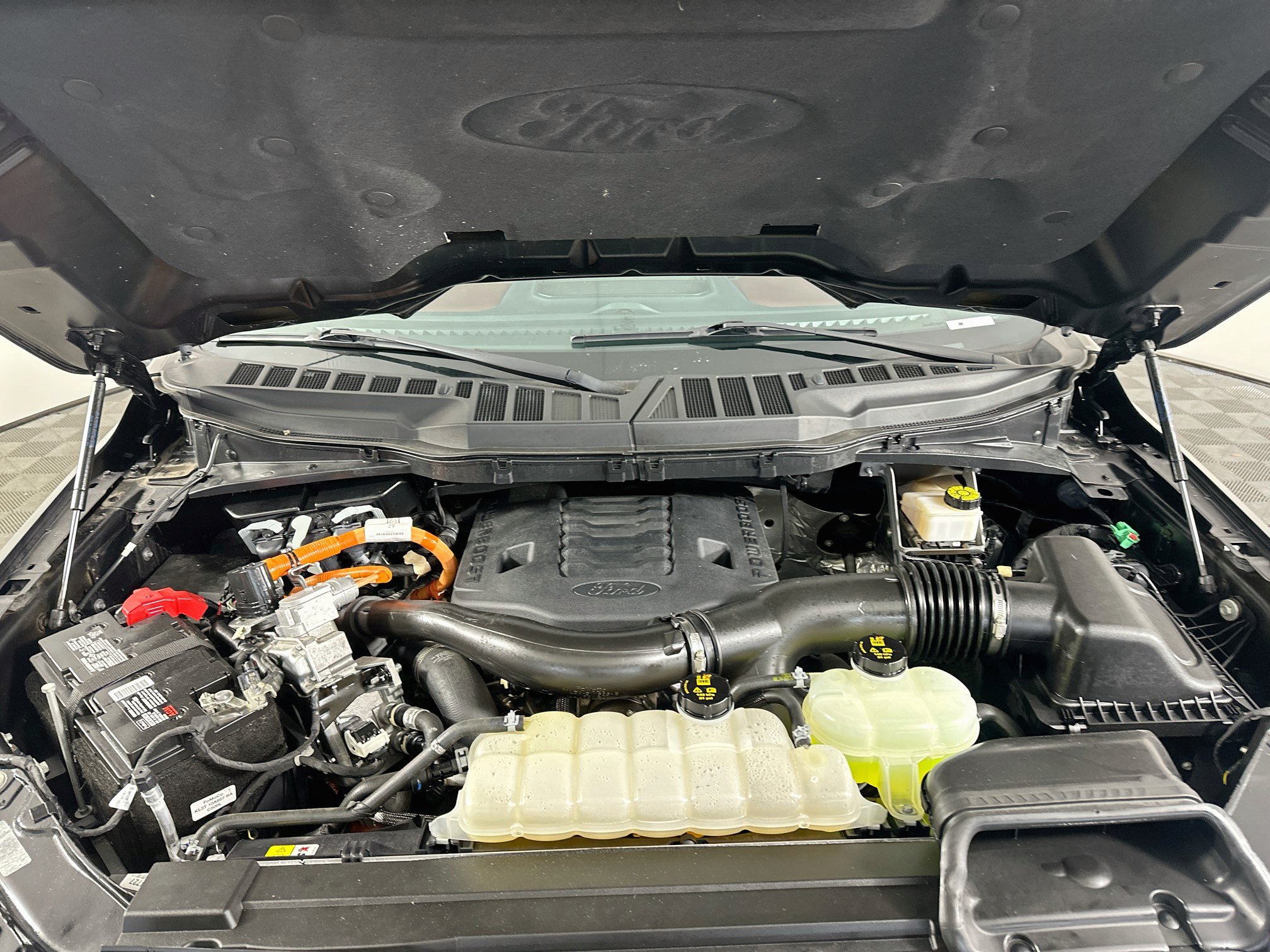 Used 2023 Ford F150 Lariat w/ Equipment Group 502A High AWD/4WD image 34