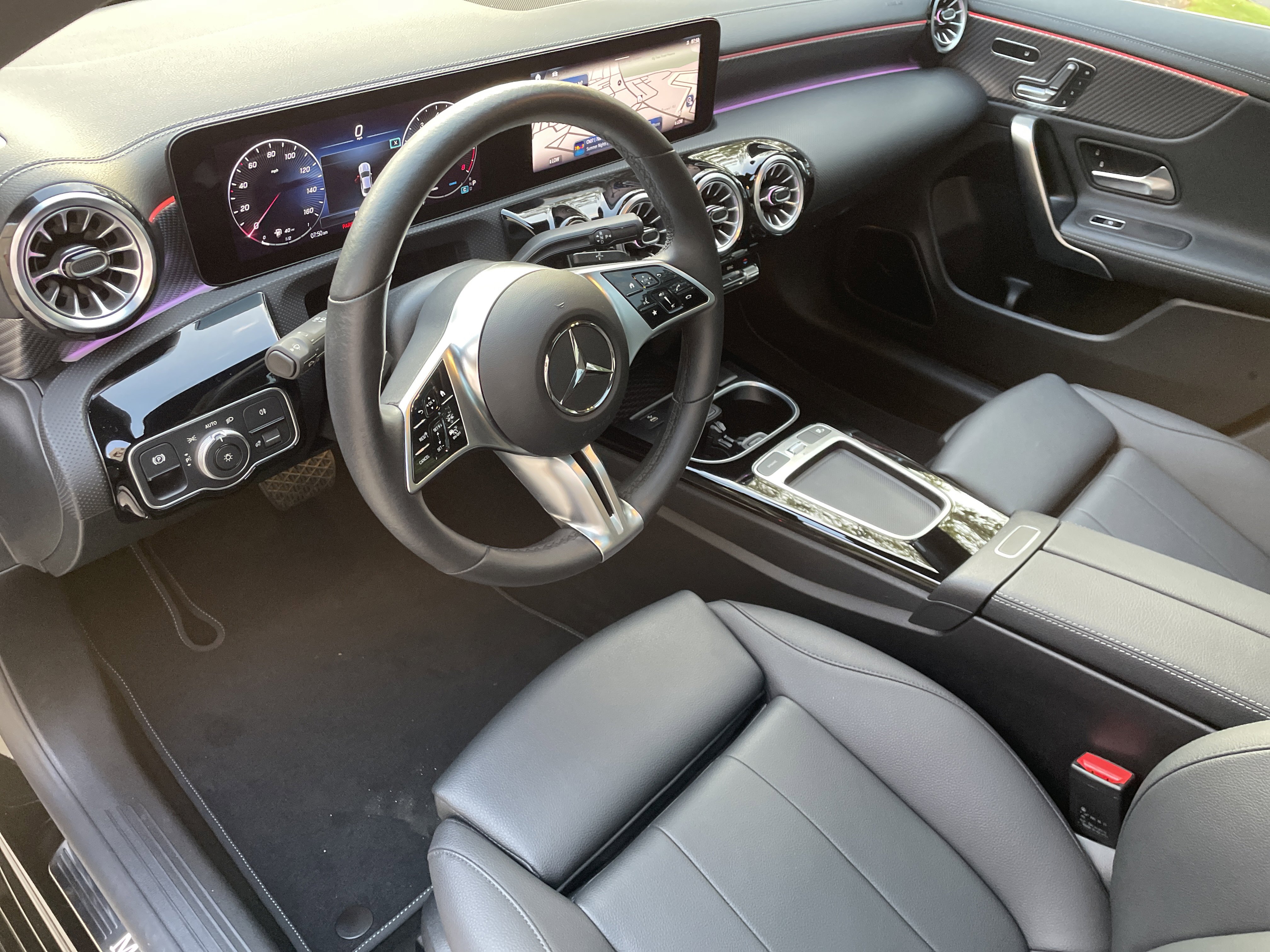 Used 2025 Mercedes-Benz CLA 250 4MATIC w/ Exclusive Package image 17