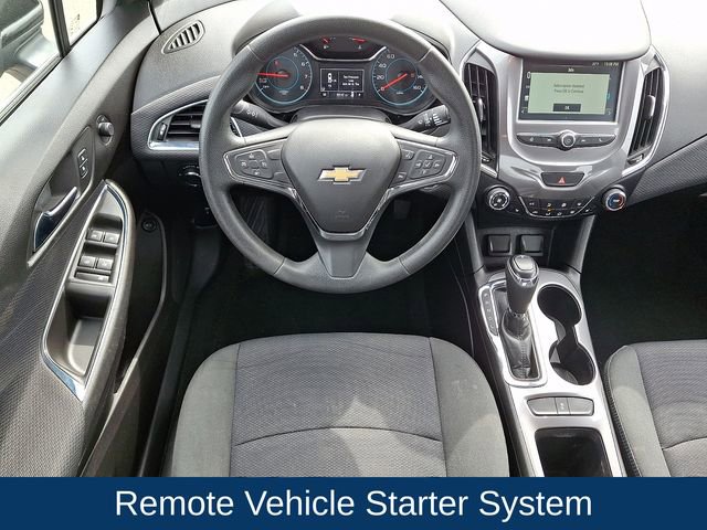 Used 2017 Chevrolet Cruze LT w/ Convenience Package image 3