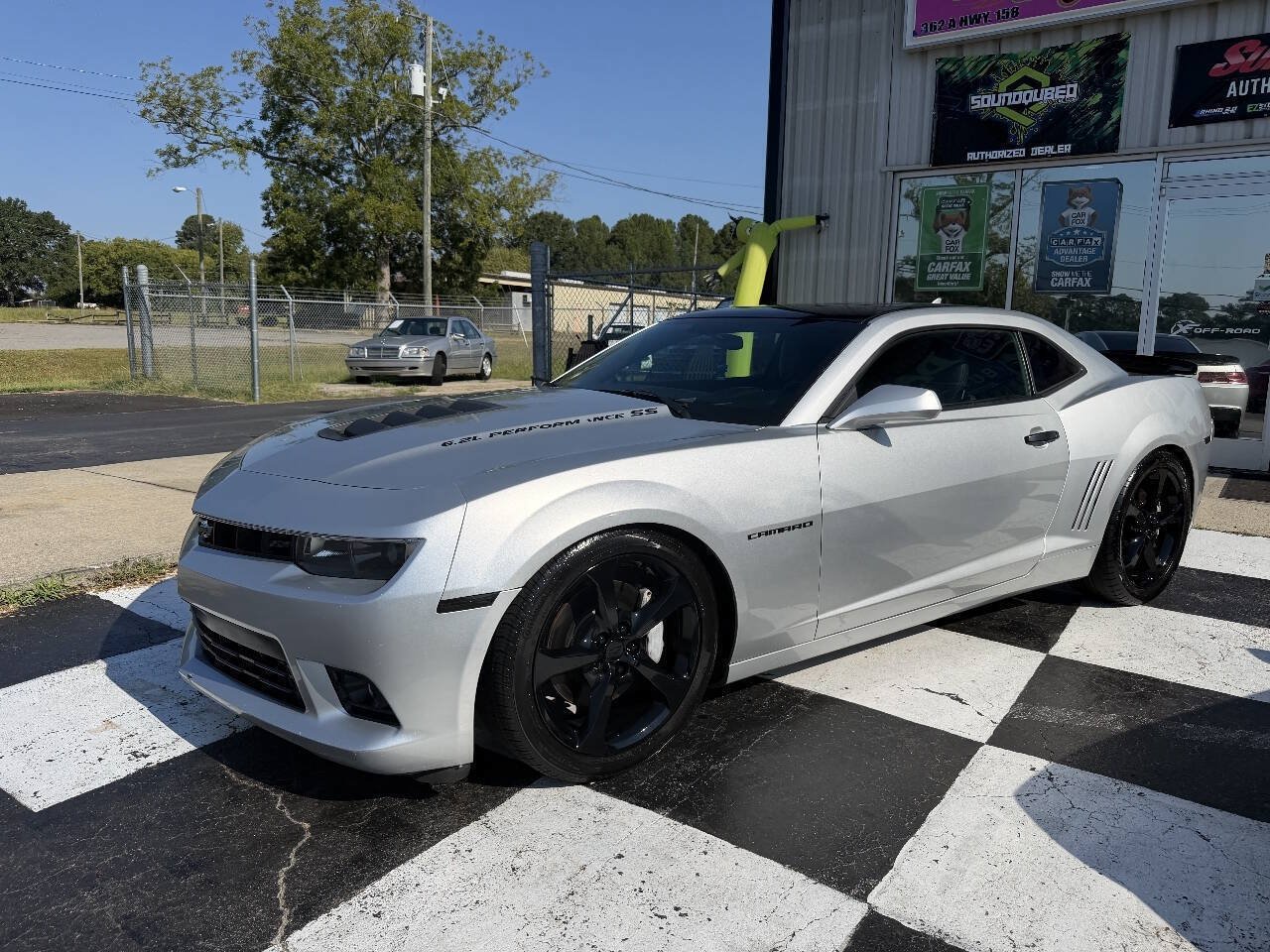 Used 2015 Chevrolet Camaro SS w/ RS Package RWD image 2