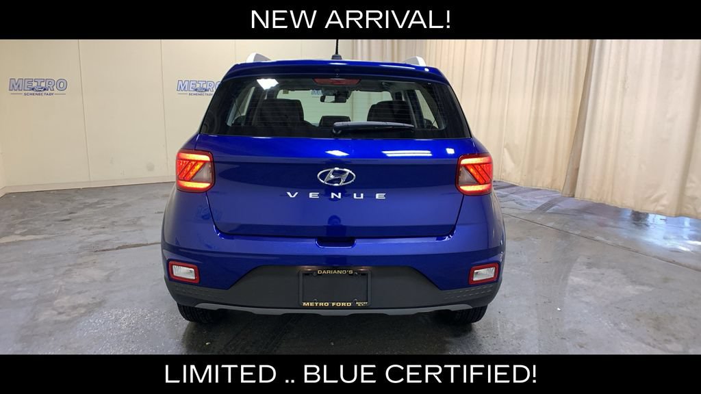 Used 2024 Hyundai Venue Limited FWD image 4