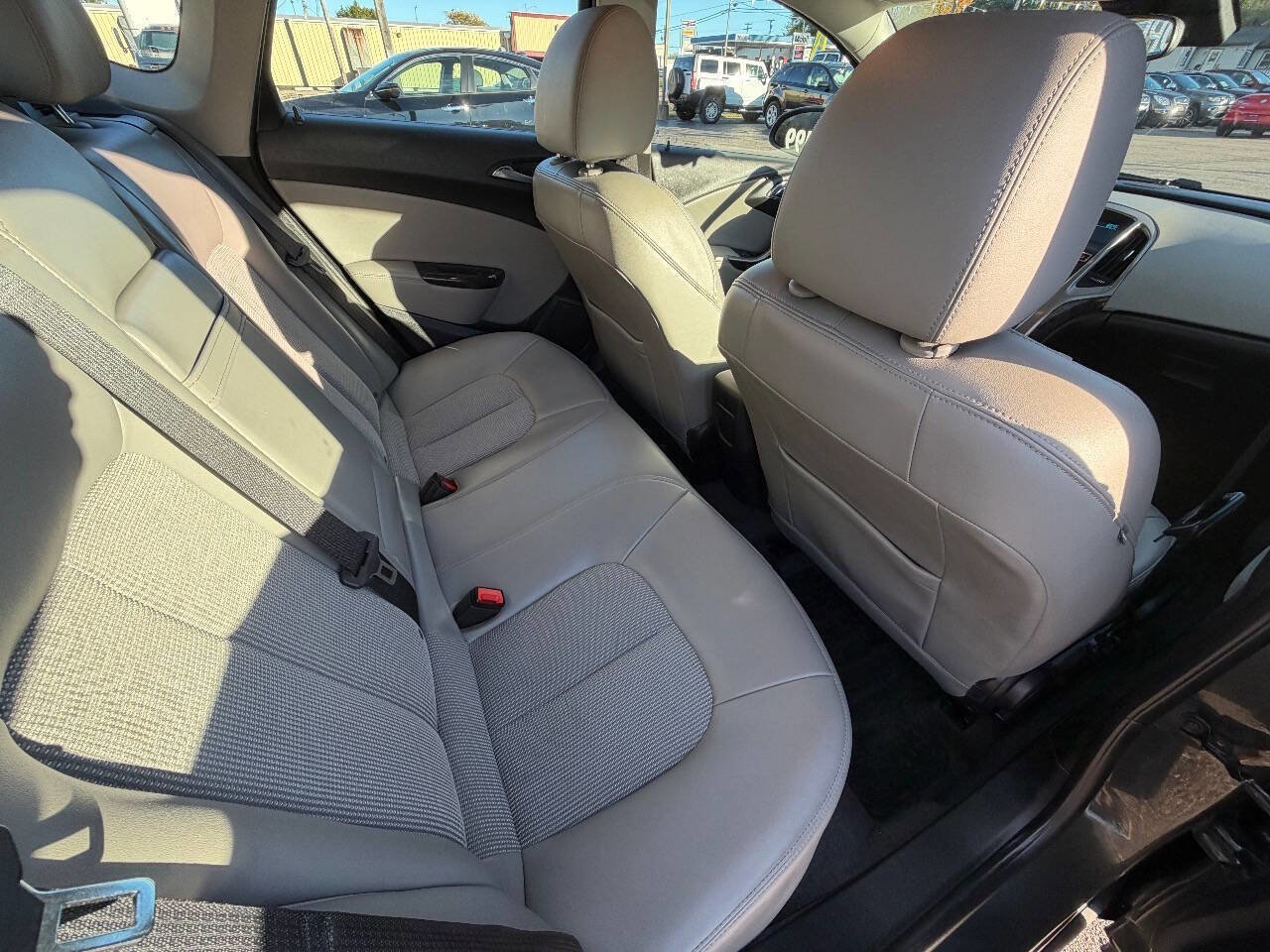 Used 2017 Buick Verano image 14