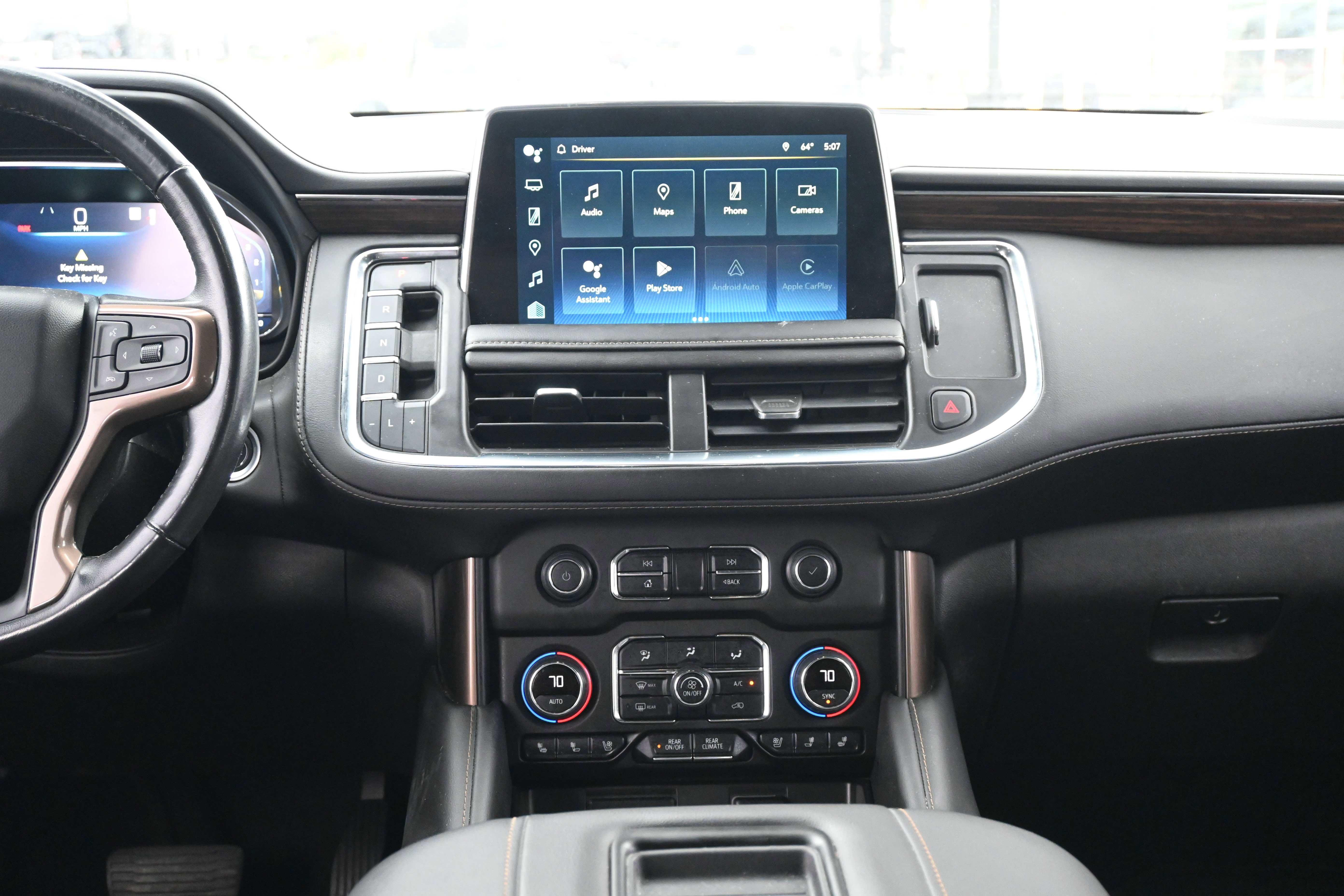 Used 2023 Chevrolet Suburban High Country image 33