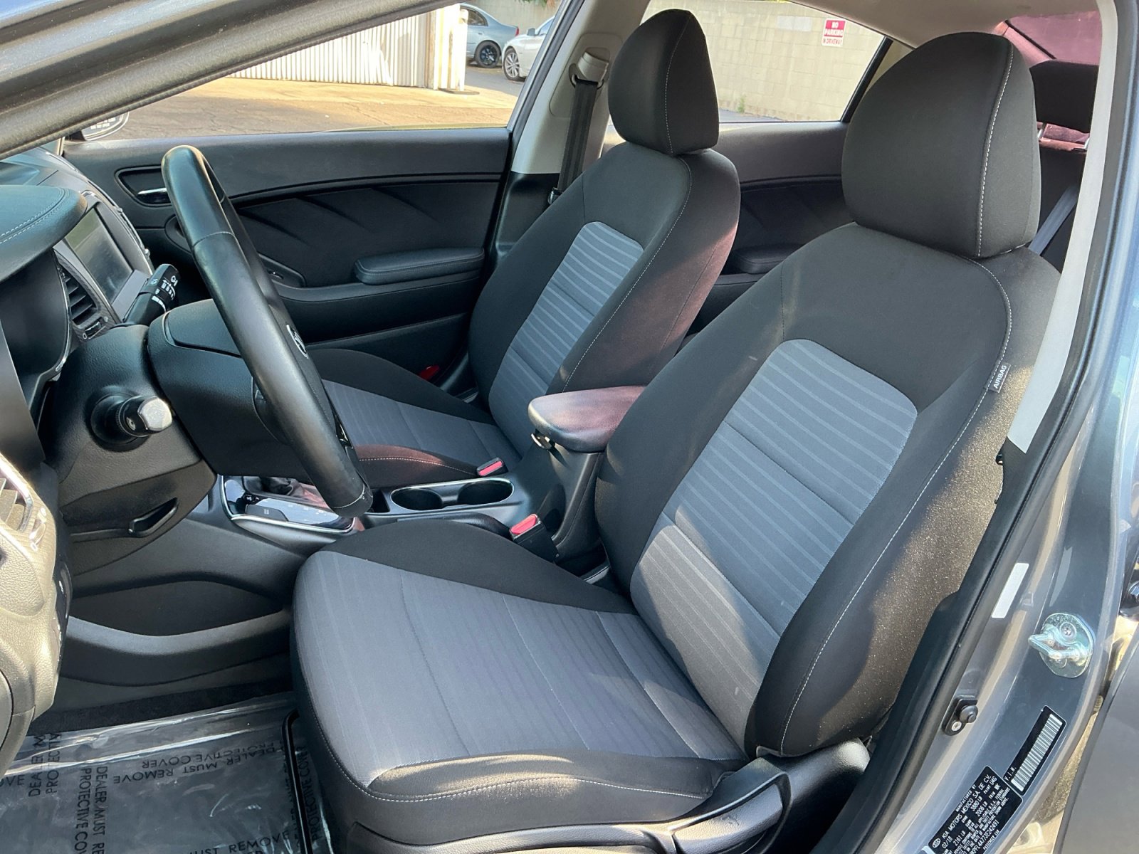 Used 2018 Kia Forte S image 18