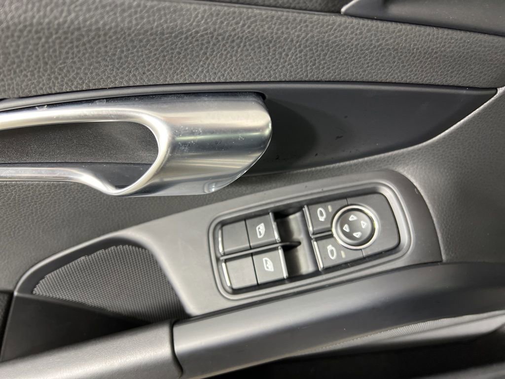 Used 2019 Porsche 718 Cayman RWD image 4