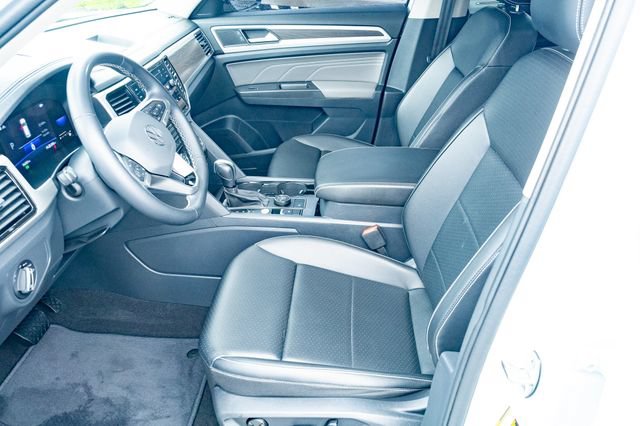 Certified 2022 Volkswagen Atlas SE w/ Black Wheel Package AWD/4WD image 19