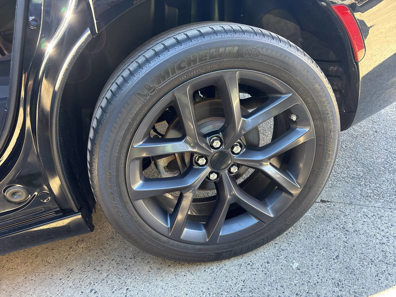 Used 2022 Dodge Charger SXT w/ Blacktop Package image 14