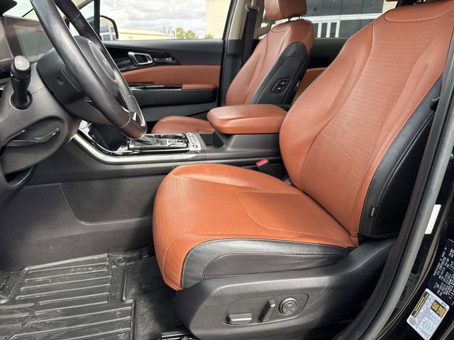 Used 2023 Kia Carnival SX Prestige image 22