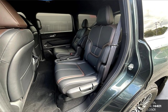 New 2026 Nissan Armada SL image 10
