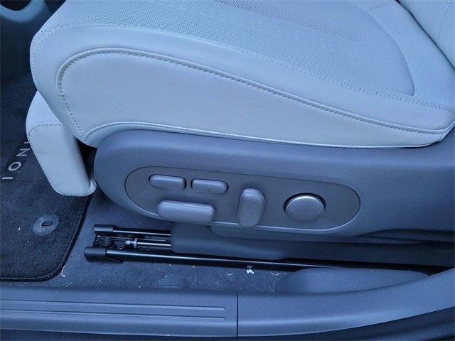 New 2025 Hyundai Ioniq 5 Limited image 12