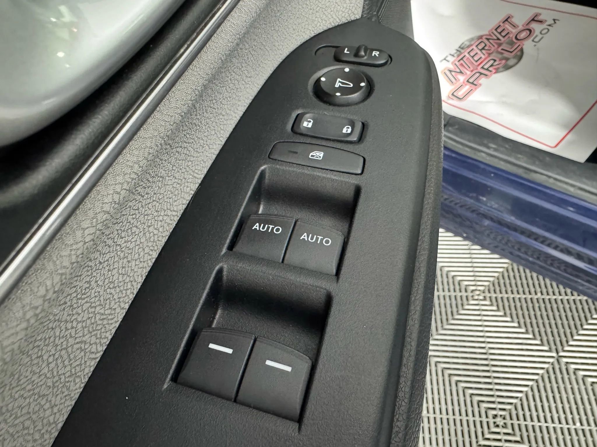 Used 2019 Honda CR-V EX image 40
