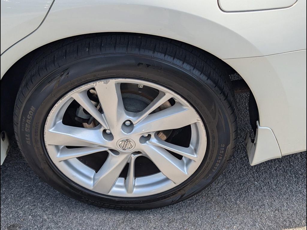 Used 2015 Nissan Altima 2.5 SV w/ Convenience Package FWD image 22