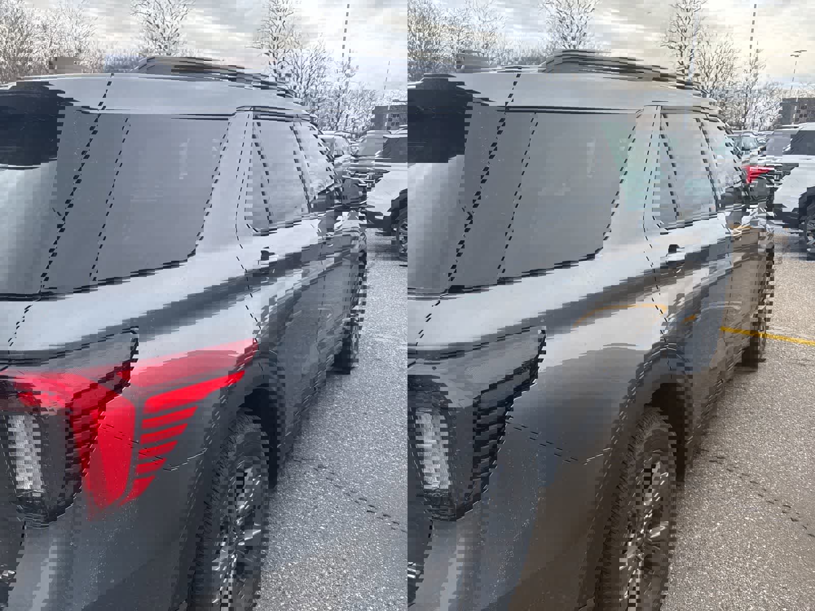 New 2026 Ford Explorer Active w/ Active Comfort Package image 10