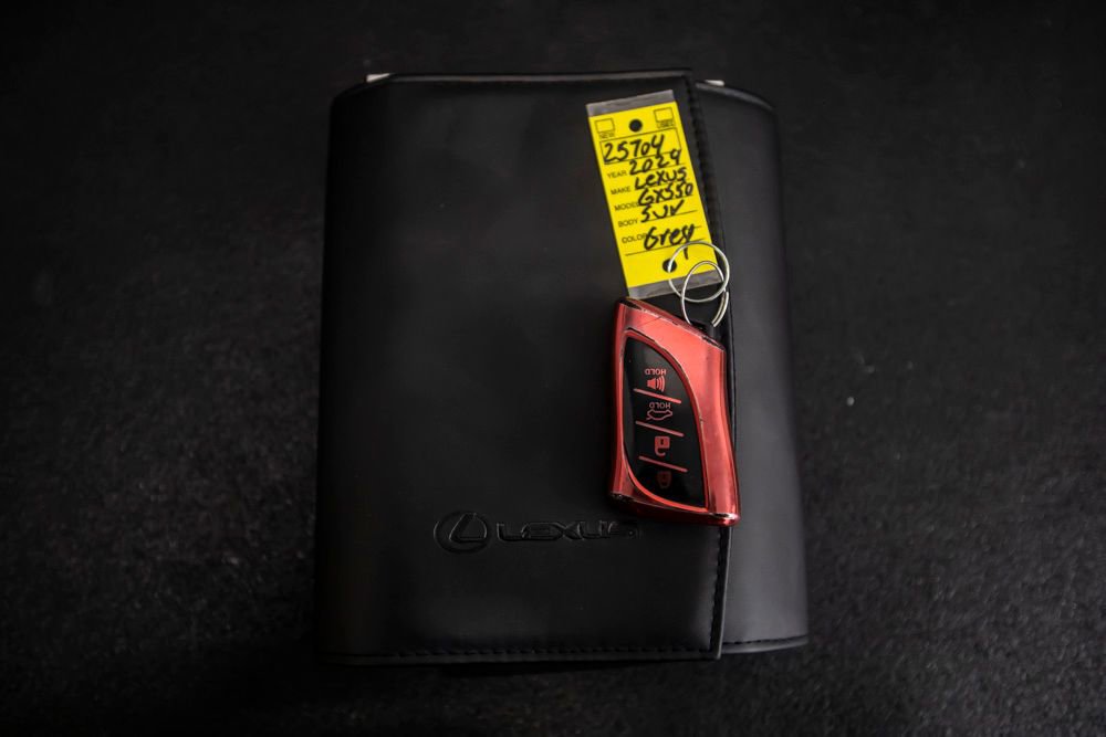 Used 2024 Lexus GX 550 550 Luxury w/ Cold Area Package image 57