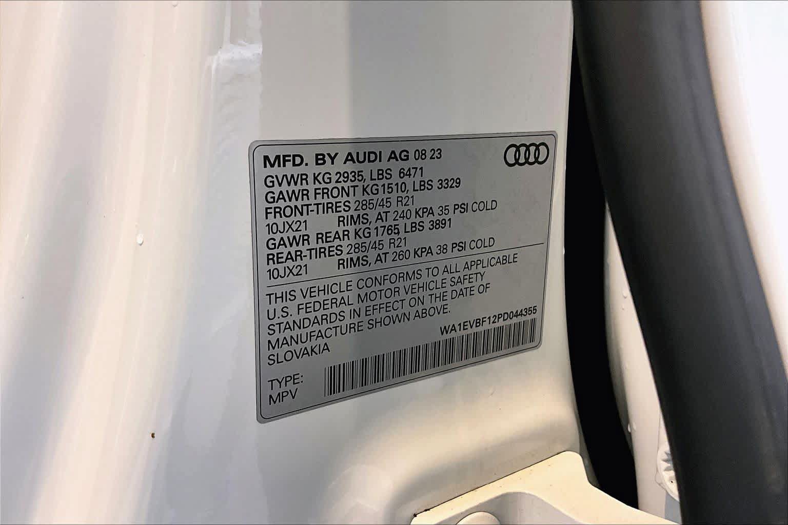 Used 2023 Audi Q8 Premium Plus AWD/4WD image 34