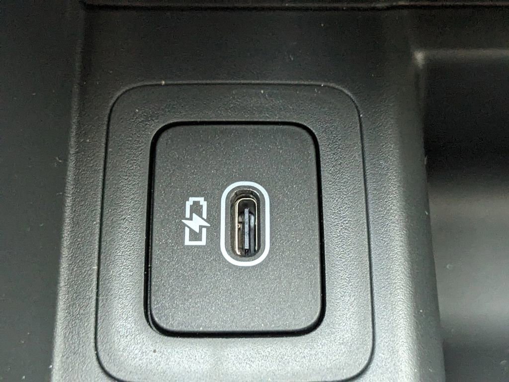 New 2026 Land Rover Range Rover Velar Dynamic SE image 28