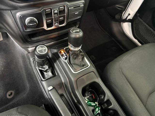 Used 2023 Jeep Wrangler Unlimited w/ Cold Weather Group image 20