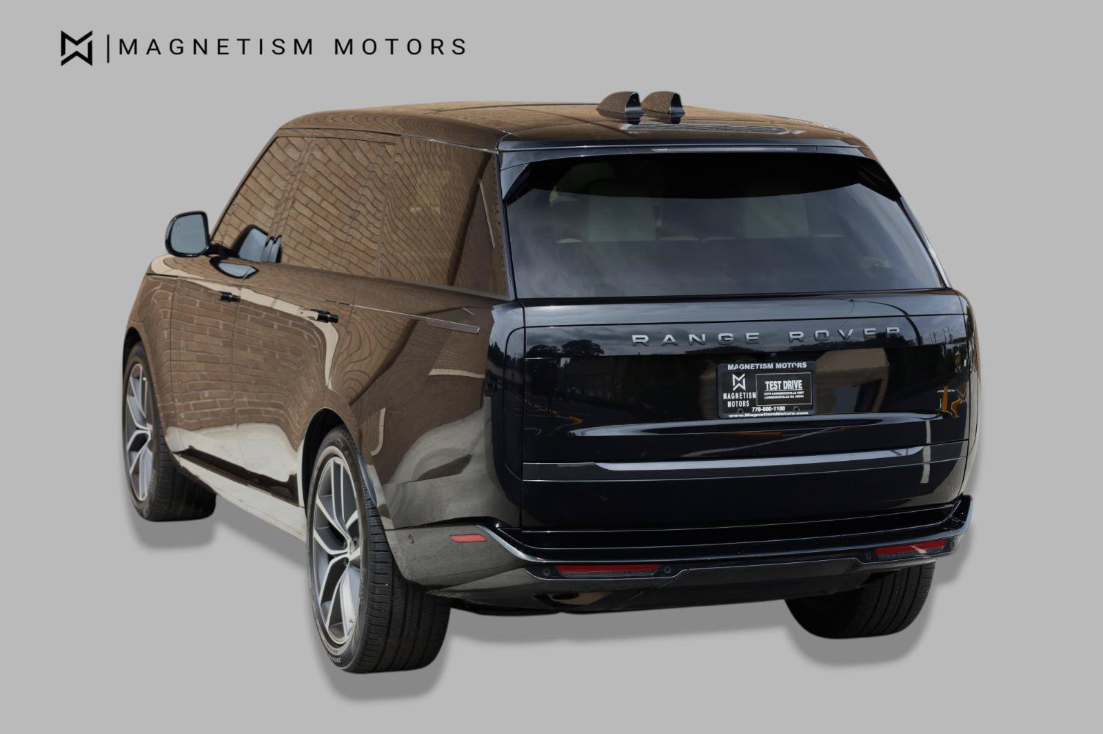 Used 2024 Land Rover Range Rover Long Wheelbase SE AWD/4WD image 8