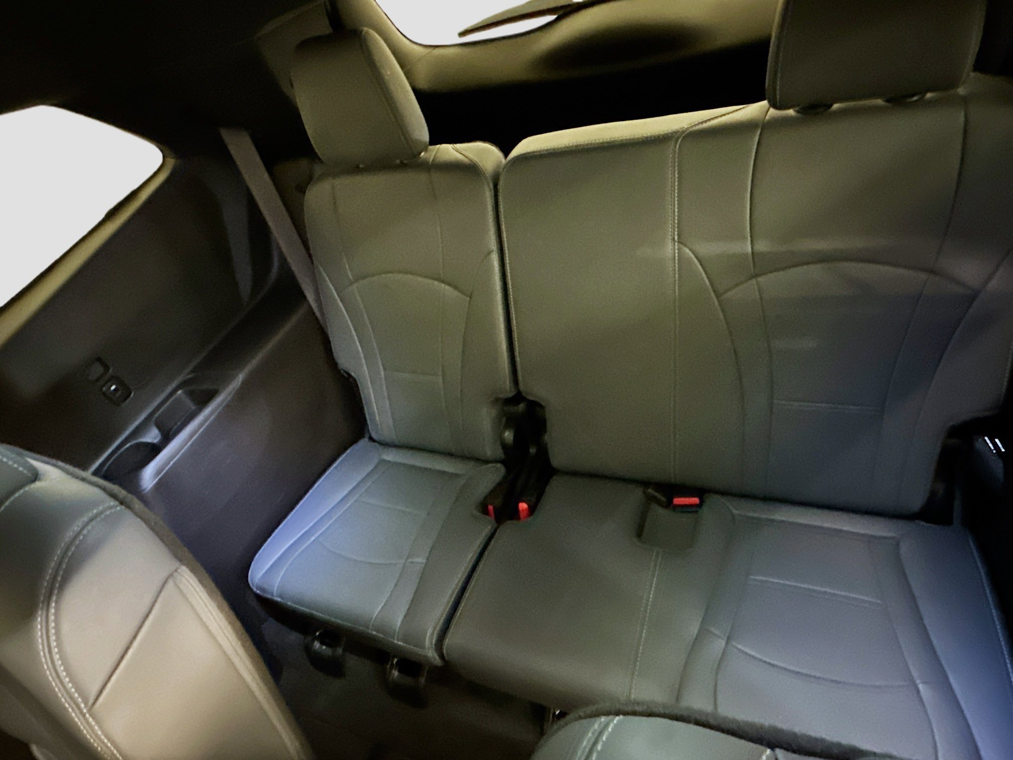 Used 2024 Buick Enclave Premium image 30