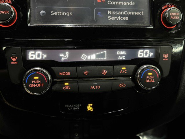 Used 2016 Nissan Rogue SL w/ SL Premium Package image 48