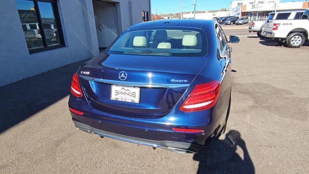 Used 2018 Mercedes-Benz E 300 4MATIC image 7