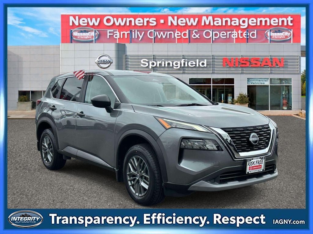 Used 2023 Nissan Rogue S AWD/4WD image 1
