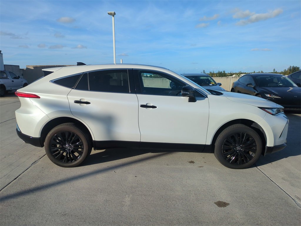Used 2024 Toyota Venza Nightshade image 4