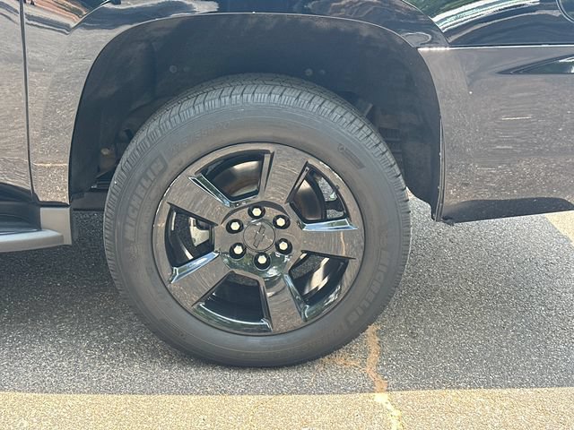 Used 2020 Chevrolet Suburban LT w/ LT Midnight Edition RWD image 20