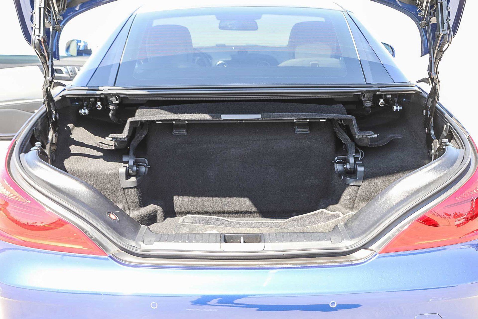 Used 2017 Mercedes-Benz SL 450 image 24