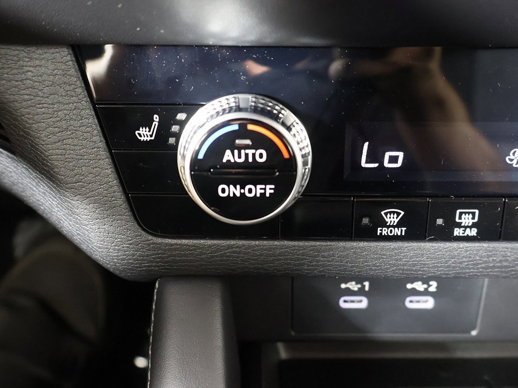 New 2025 Mitsubishi Outlander SE image 51