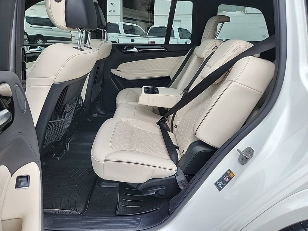 Used 2018 Mercedes-Benz GLS 550 4MATIC image 37