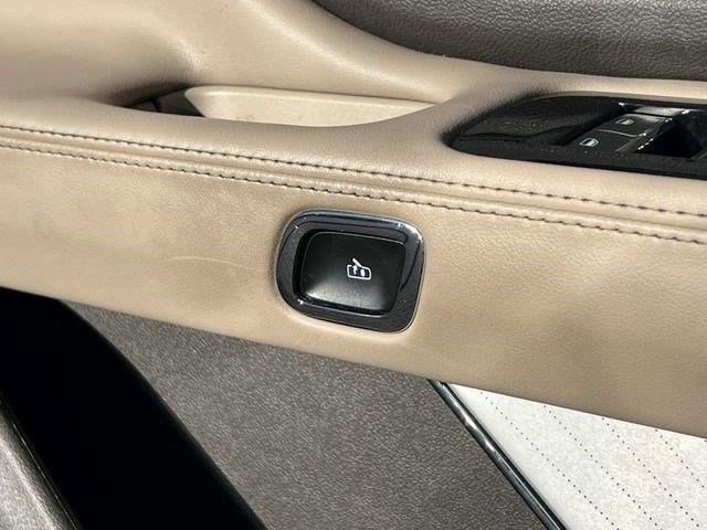 Used 2021 Lincoln Aviator Reserve w/ Equipment Group 202A image 32