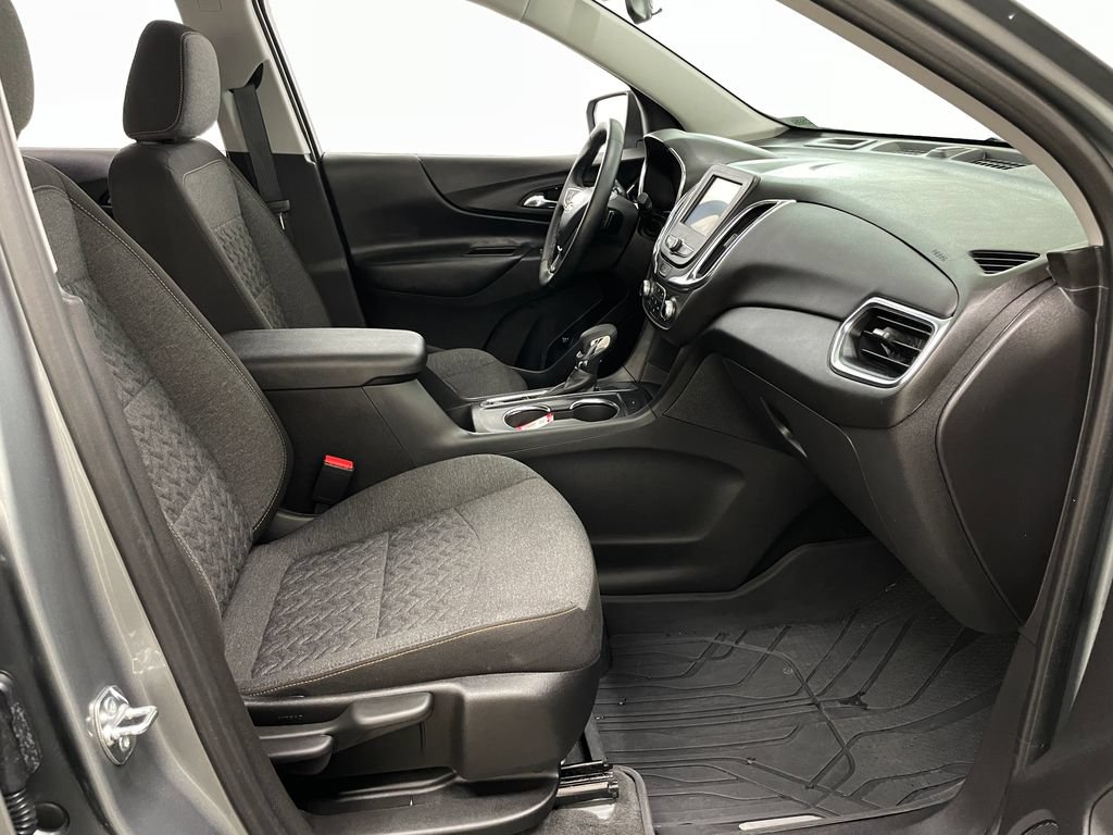 Certified 2024 Chevrolet Equinox LT w/ LPO, Floor Liner Package FWD image 37