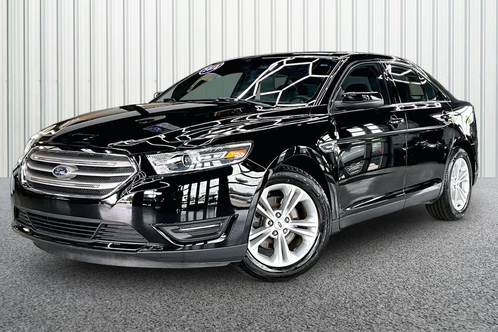 Used 2018 Ford Taurus SEL FWD image 3