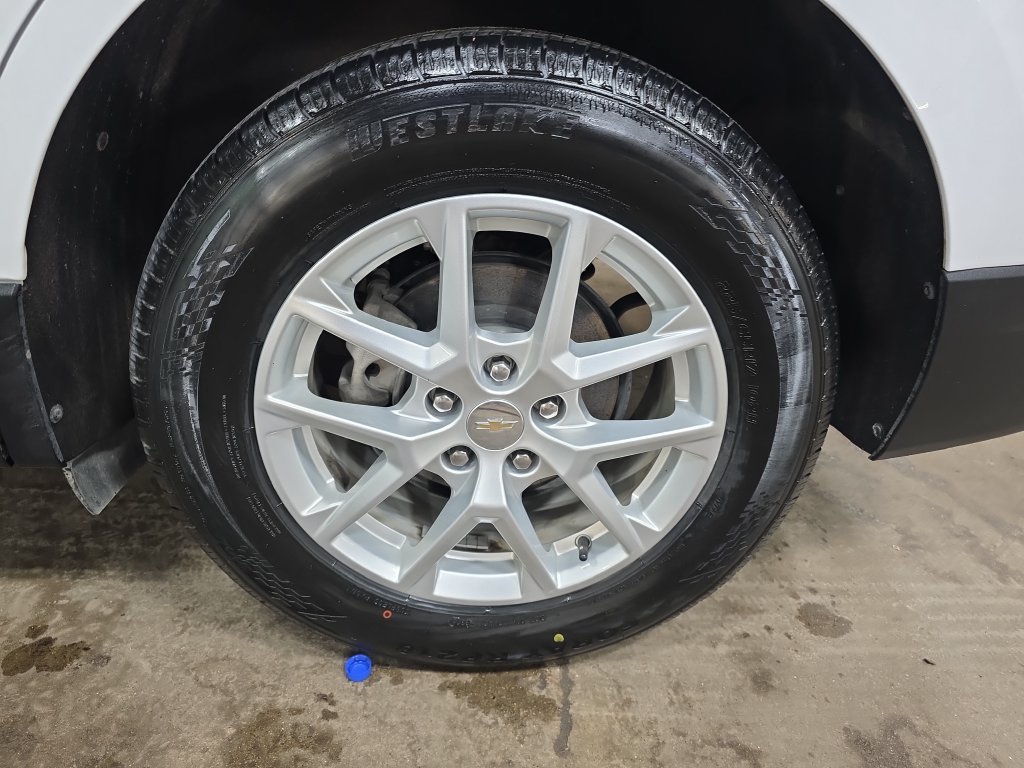 Used 2024 Chevrolet Equinox LT AWD/4WD image 30