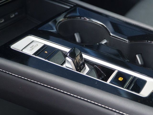 Used 2025 Volkswagen Atlas SEL Premium R-Line image 28