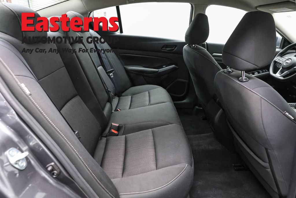 Used 2023 Nissan Altima 2.5 SV FWD image 23