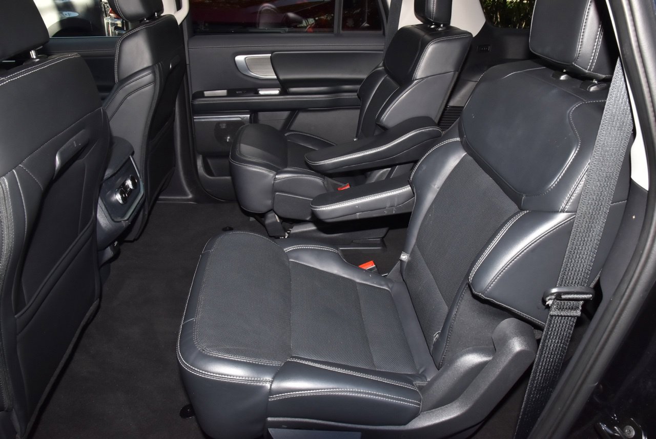 Used 2025 Ford Expedition Max Platinum AWD/4WD image 14