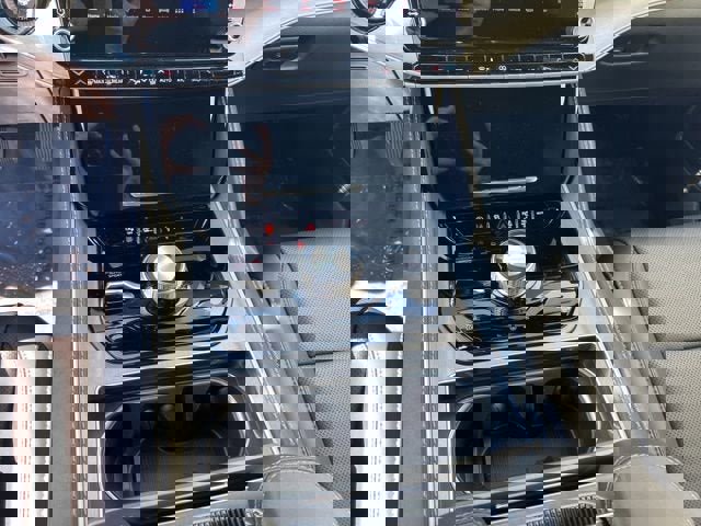 New 2025 Jeep Wagoneer 4WD w/ HD Trailer Tow Package image 11