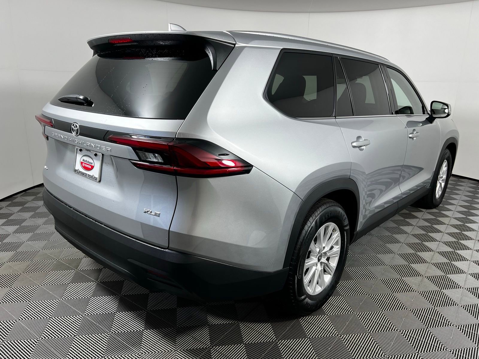 Certified 2025 Toyota Grand Highlander AWD image 5