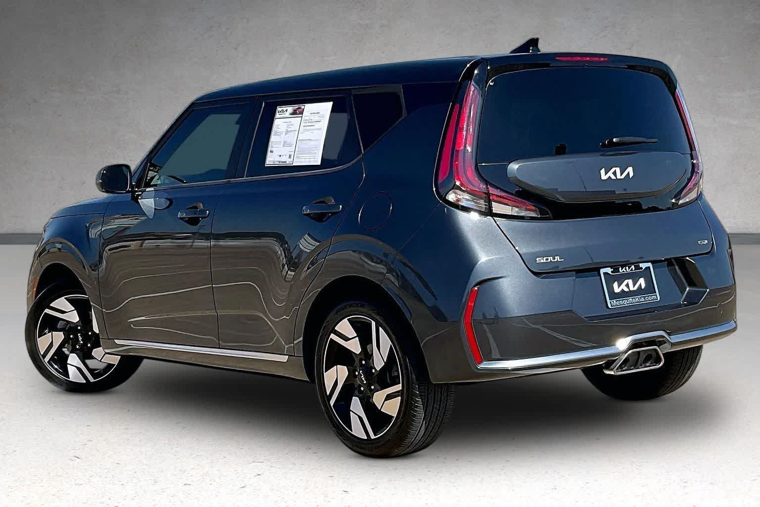 Used 2024 Kia Soul GT-Line FWD image 4
