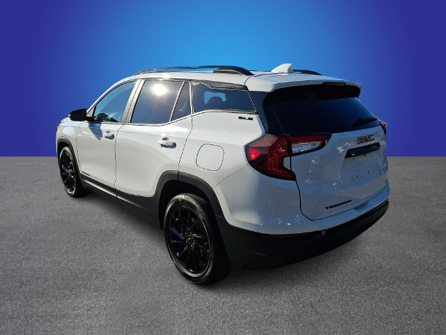 Used 2023 GMC Terrain SLE w/ Driver Convenience Package FWD image 6