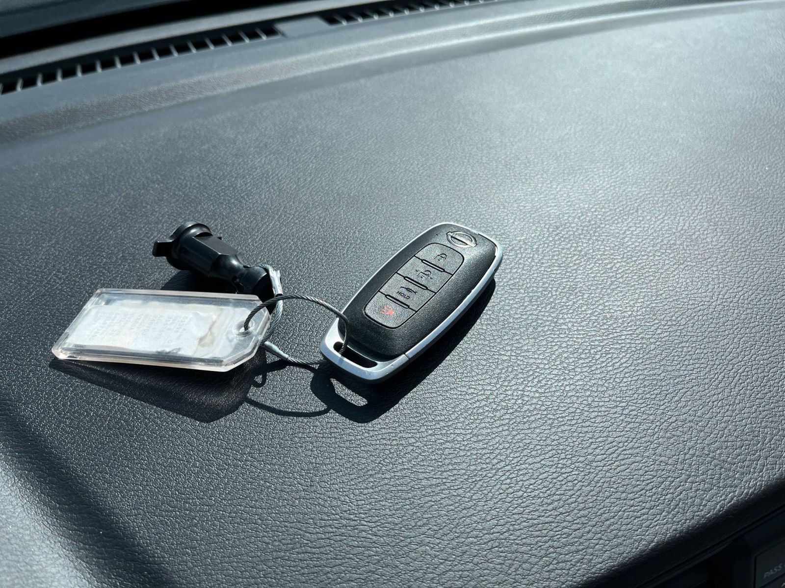 Used 2025 Nissan Versa SV image 20