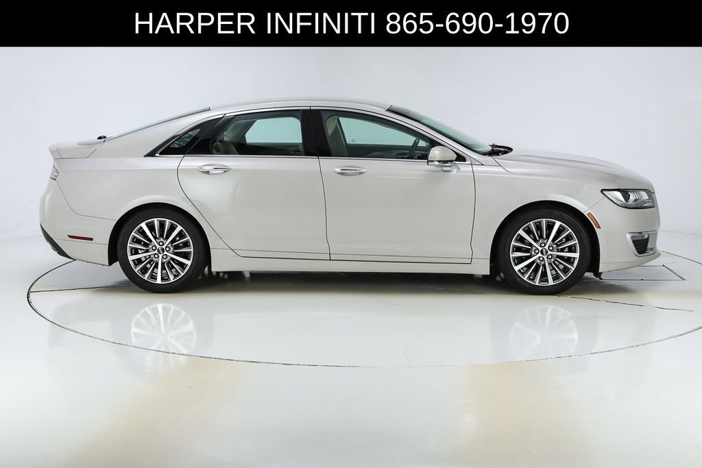 Used 2020 Lincoln MKZ FWD image 11