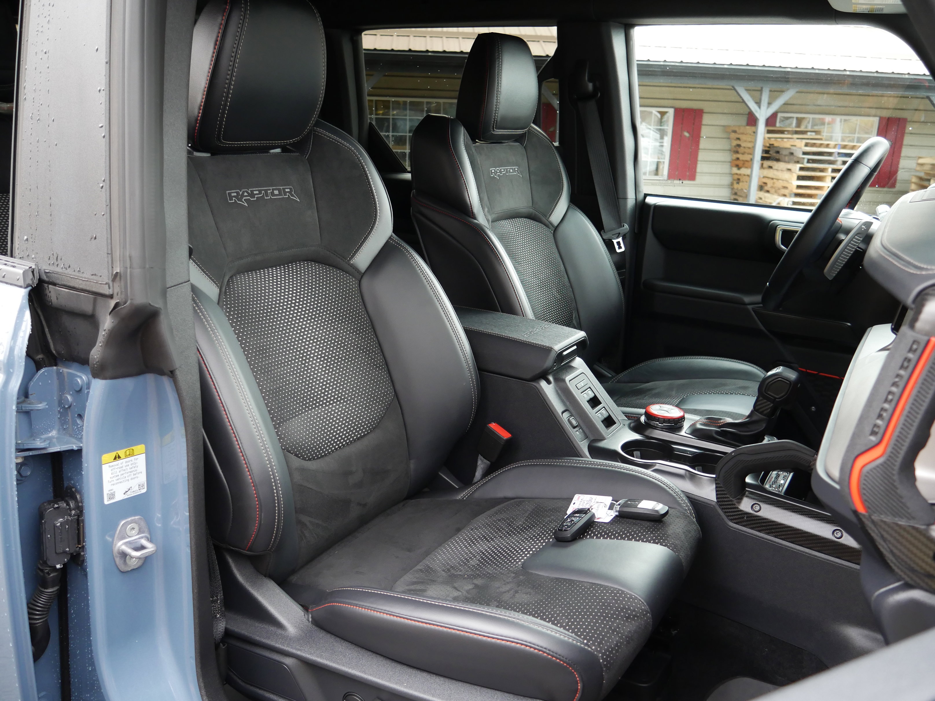 Certified 2024 Ford Bronco Raptor w/ Interior Carbon Fiber Pack 6 image 31