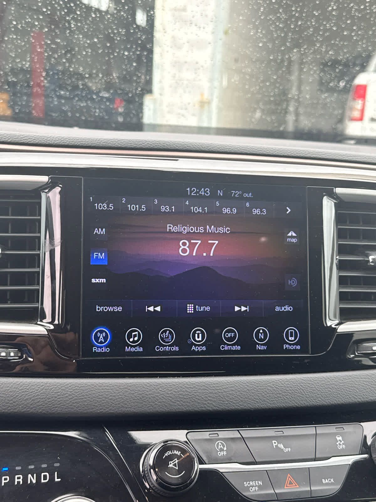 Used 2017 Chrysler Pacifica Touring-L image 19