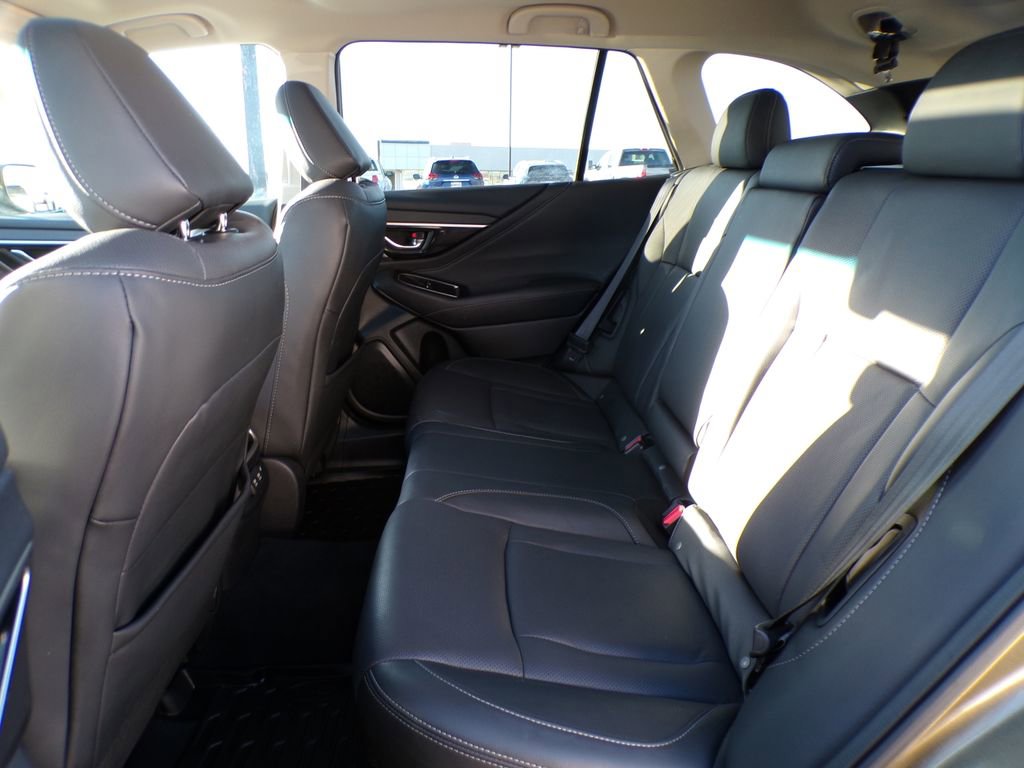 Used 2022 Subaru Outback Limited image 20
